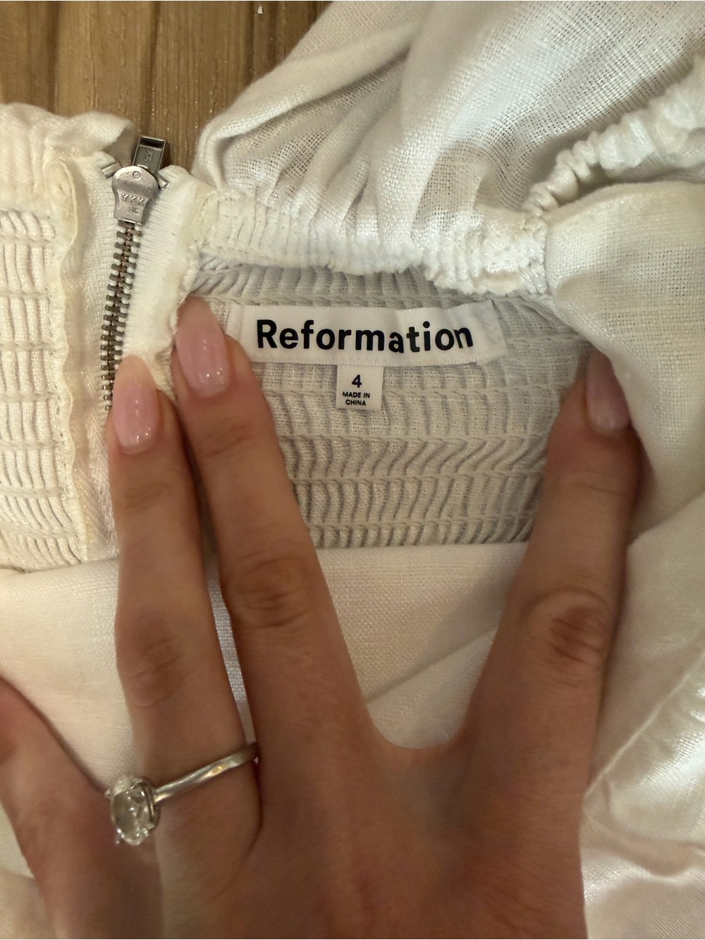 Reformation linen dress - Picture 2 of 4
